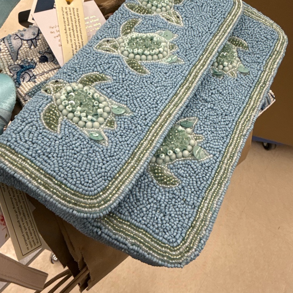 Beaded Sea Turtle Clutch - Blue